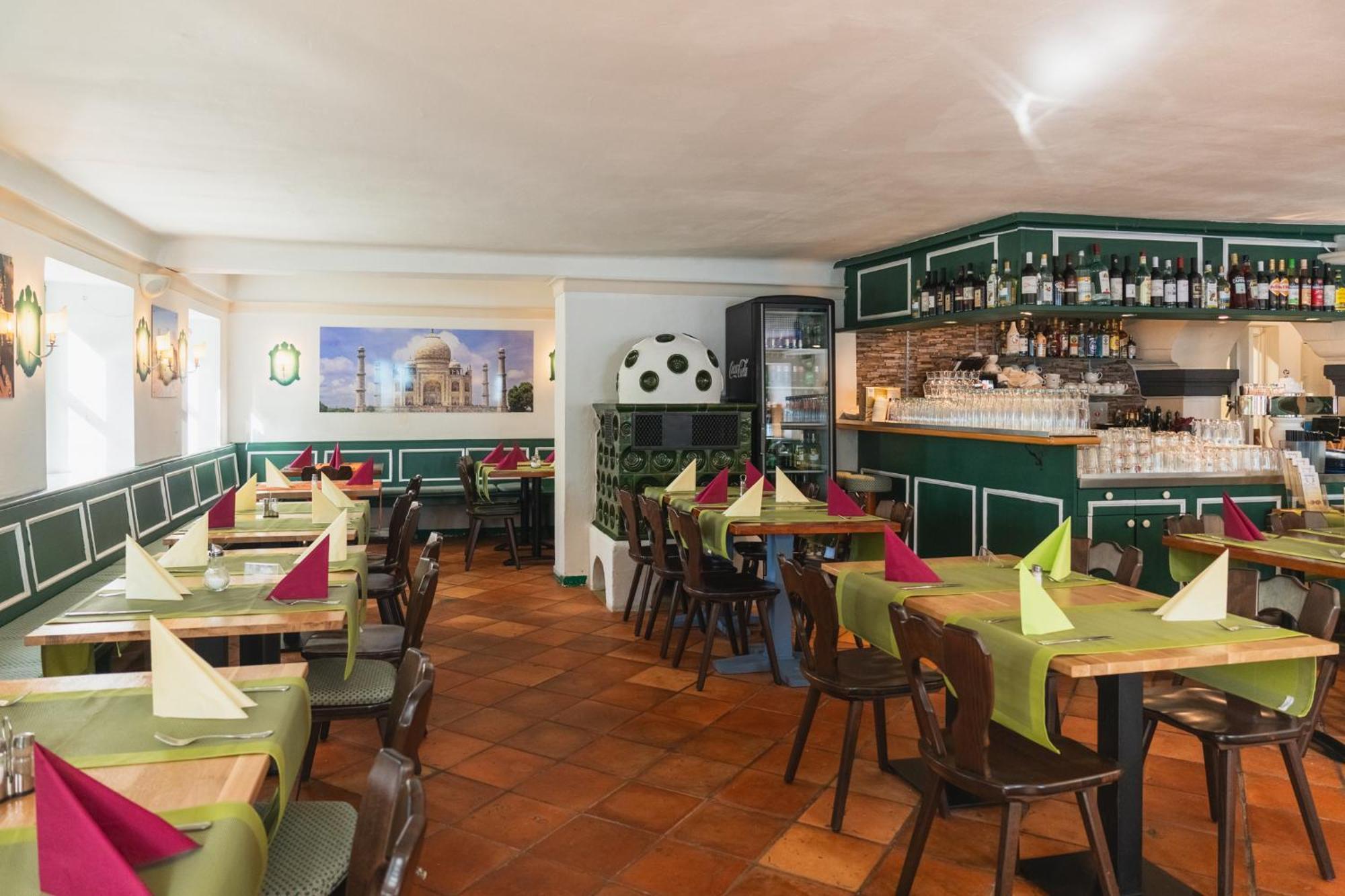 Hotel Restaurant Taverna Eching  エクステリア 写真