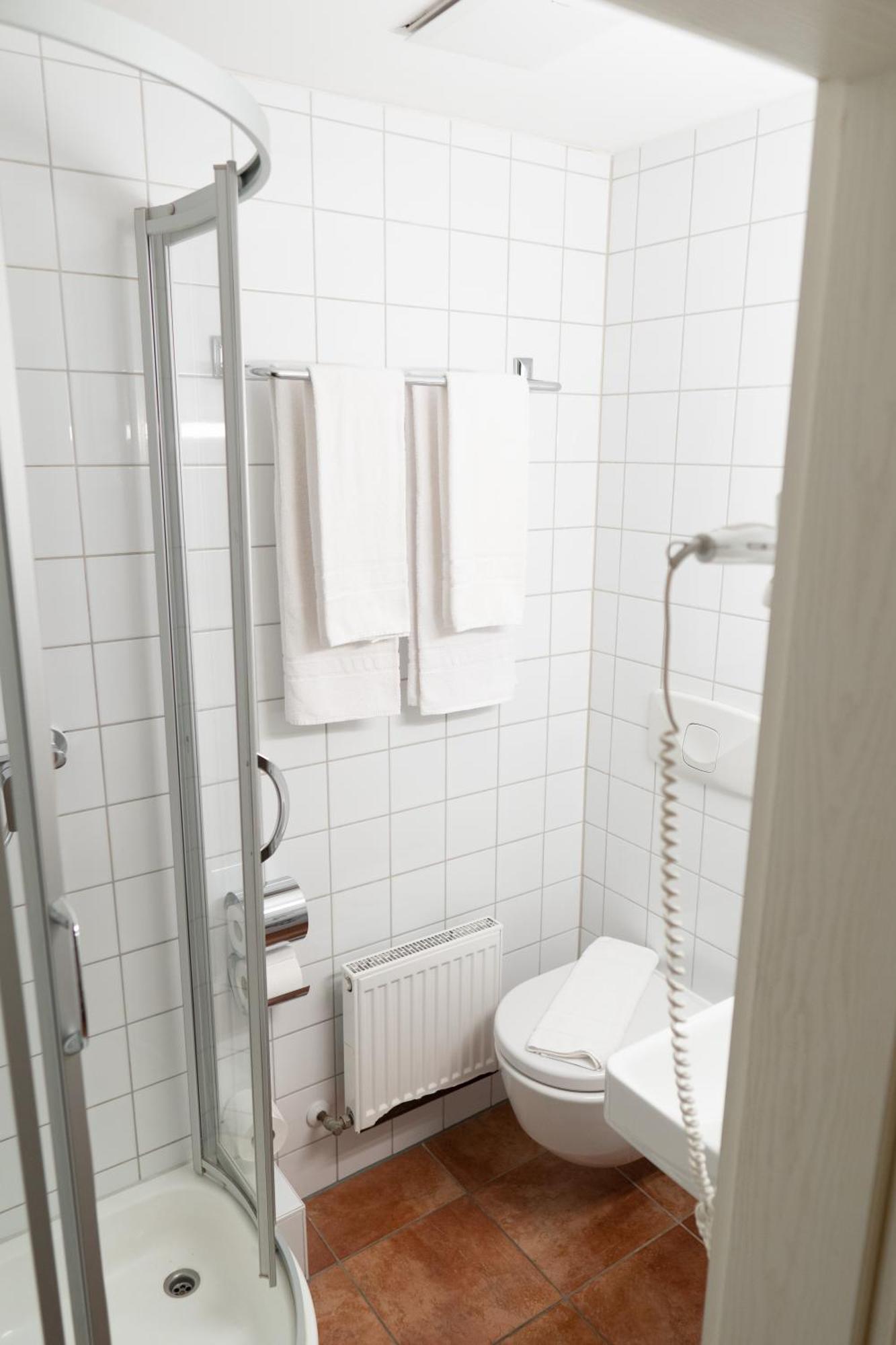 Hotel Restaurant Taverna Eching  エクステリア 写真